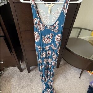 Matilda Jane size medium Floral Maxi Dress in Blue and White